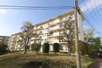 UR西ひかりが丘の外観