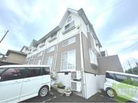 ホワイトキャッスル栗生5の外観