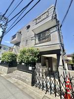 グリーンドール西池の外観