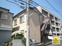 イーストワンの外観