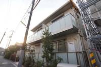 Pino Crestaの外観