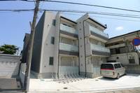 リブリ・ディファレントの外観