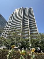 隅田リバーサイドタワーの外観