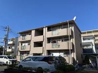 サンバレイ緑地A棟の外観