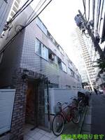 COM.Y.Sの外観