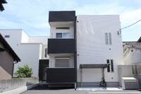 GRANDTIC 西阿知の外観