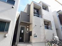 ハーモニーテラス中村中町IIIの外観