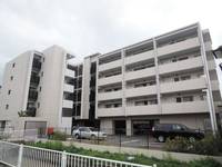 大阪府高槻市緑町(マンション)の賃貸物件の外観