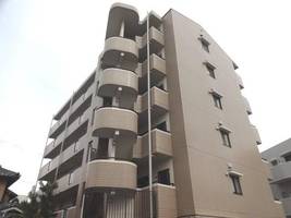 第15関根マンションの外観