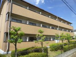 兵庫県川西市南花屋敷1丁目(マンション)の賃貸物件の外観