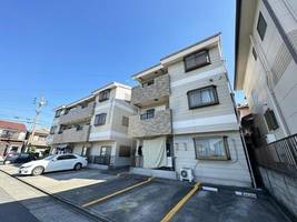 栄グランドハウスの外観