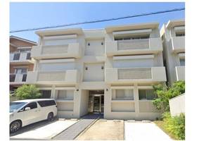 メゾンヴェール北桜塚 西棟の外観