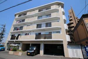 アメニティレジス富田林の外観