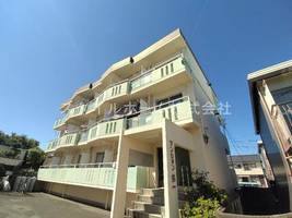 マンション鈴一301の外観
