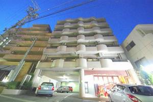 八事石坂マンションの外観