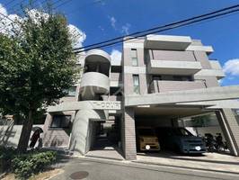 T-COURTの外観