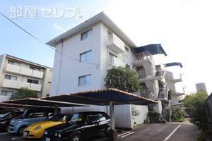 中部東山荘北棟302の外観