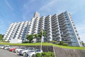 UR高座台1020706の外観