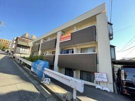 八事イーストの外観