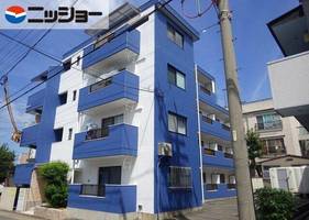 タウンコート岩塚の外観