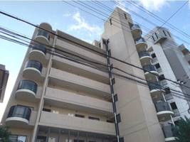 グレイスケヤムラの外観