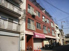 平野マンション301の外観