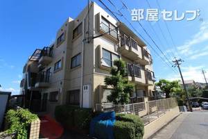 ロイヤルハイツ日和マンション302の外観