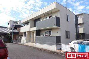 アスセーナ城前101の外観