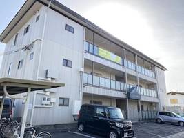 ハイツ中川205の外観