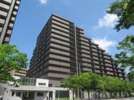 フォルム千里中央C棟の外観