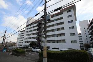 狭山ハウス1号棟の外観