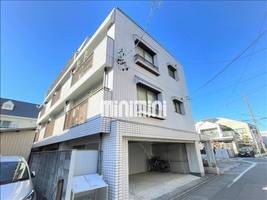 マンション琴鶴の外観