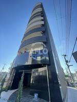 セレニテ福島アリアの外観