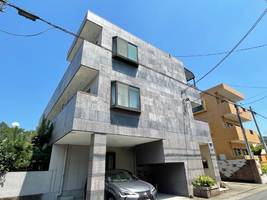 ヴィラローツェの外観