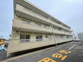 三善マンションの外観