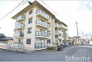 尾勝山ハイツの外観