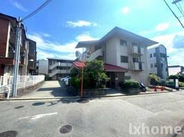 エミネンス千里の外観