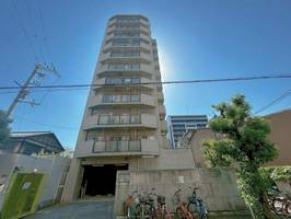 日宝ロイヤルハイツ桑津の外観