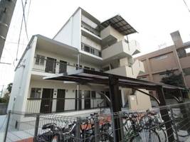 栄根コーポラスの外観