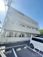 アンプルール フェール REALIFEの外観
