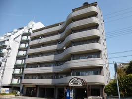 シャトー三木の外観