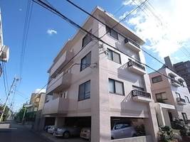 プチ・ロワールA棟101の外観