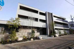 Via Salakurazaの外観