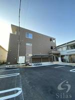 メゾン-18の外観