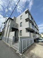 ロイヤルハイツ西沢の外観