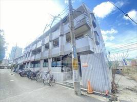 ラフィーネ千里丘の外観