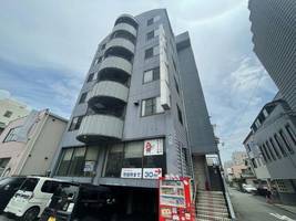 第一アカデミービル7Fの外観