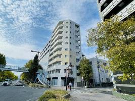 Chateau  Cerulean代官町の外観