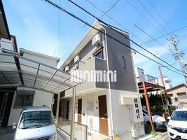 アースクエイク花塚の外観