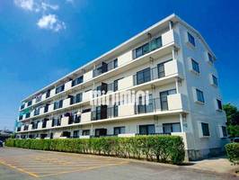 ファミール豊明の外観